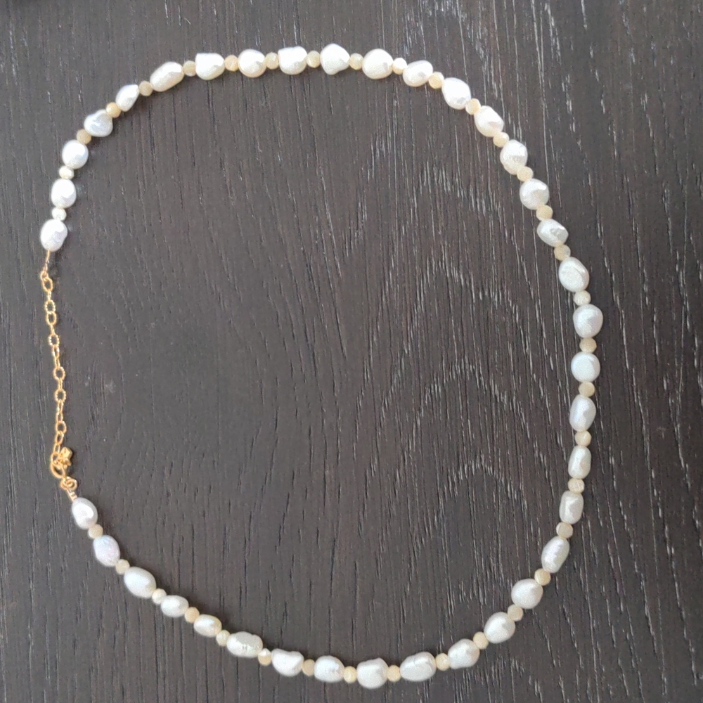 Pearl choker